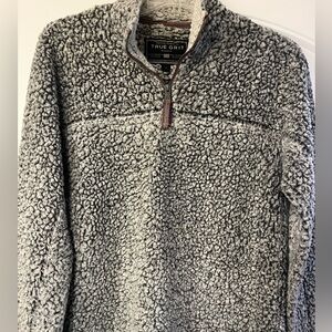 Women's True Grit,  1/4 zip pullover. Great condition, grey, size M